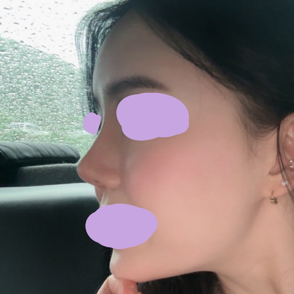 예쁜얼굴 만들어주셔서 감사합니다 >ㅇ<